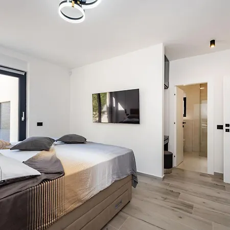 Villa Ap With Pool Zadar Nin *