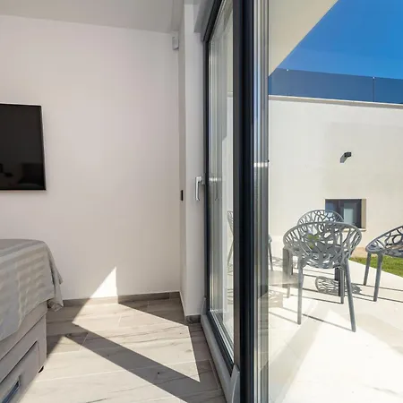 Ap With Pool Zadar Nin Villa