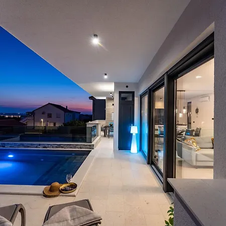 Villa Ap With Pool Zadar Nin Vrsi