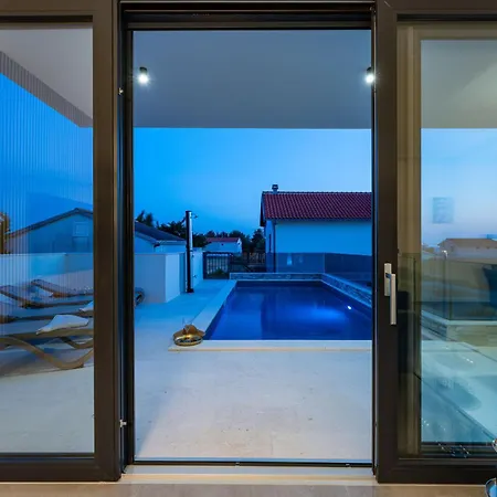 Ap With Pool Zadar Nin Vrsi