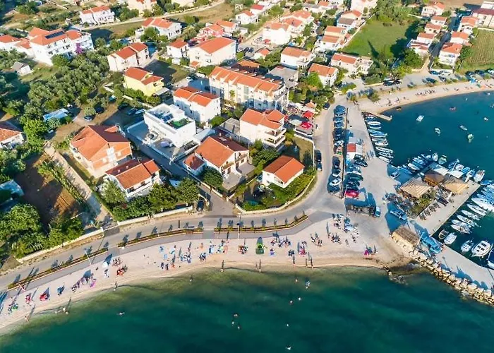 Ap With Pool Zadar Nin Врси