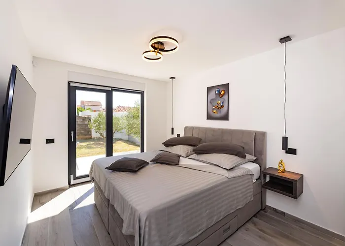 Ap With Pool Zadar Nin Вилла *