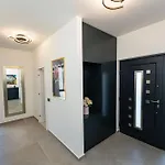 וילה Ap With Pool Zadar Nin *