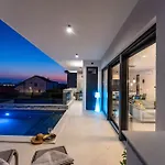 Villa Ap With Pool Zadar Nin Vrsi