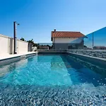 Ap With Pool Zadar Nin *