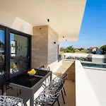 Ap With Pool Zadar Nin Villa